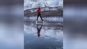 پاتیناژ اسکیت روی یخ