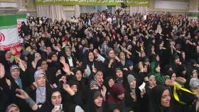 مداحی حسین طاهری محضر رهبر انقلاب در جمع دانشجویان