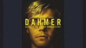 دانلود سریال هیولا داستان جفری دامر Dahmer Monster The Jeffrey Dahmer Story 2022