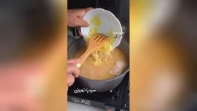 سوپ گشنیز تبریزی مواد لازم : پیاز هویج مرغ جو پوست کنده پخته شده عصاره م